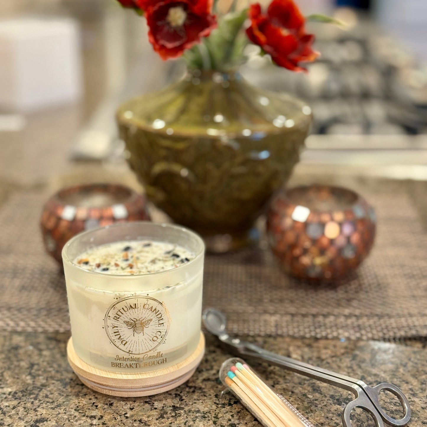 Breakthrough Block Buster Intention Candle - Lavender, Black Violet & Saffron